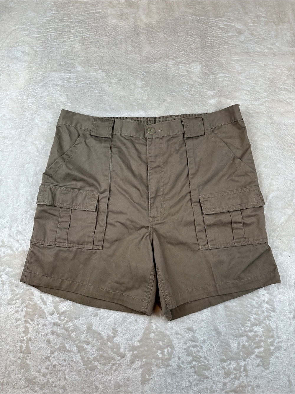 Weekenders Size 38 Olive Green Cargo Shorts Velcro Pockets | Casual | Outdoors